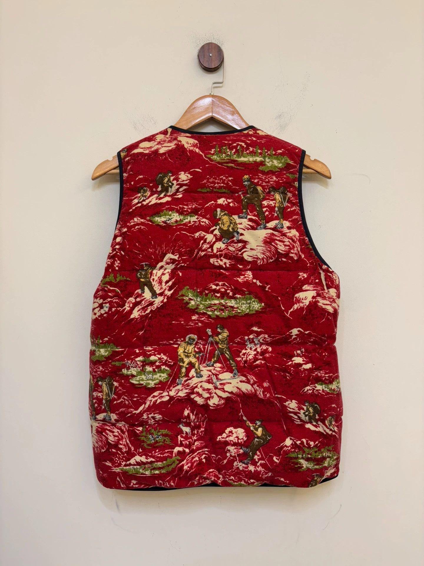 Visvim visvim double-sided down vest size 2 80% new Size US M / EU 48-50 / 2 - 9 Thumbnail