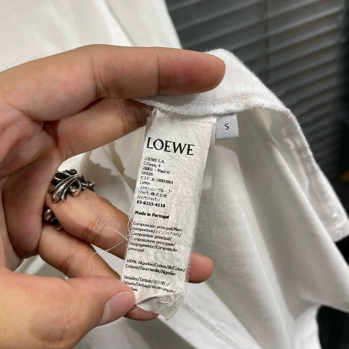 Loewe Loewe Classic White Embossed Big Logo S/S Tee S 99 New Size US S / EU 44-46 / 1 - 5 Thumbnail