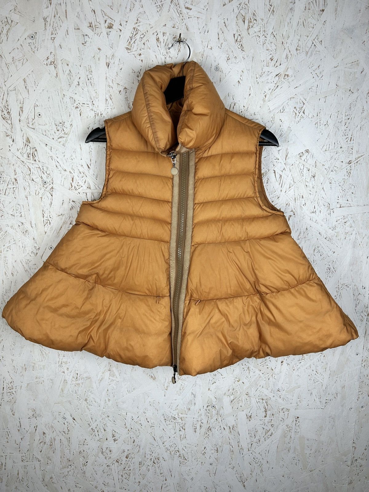 Moncler Moncler Mitsuko Giubbotto Reworked Jacket Puffer Vest M Size M / US 6-8 / IT 42-44 - 1 Thumbnail