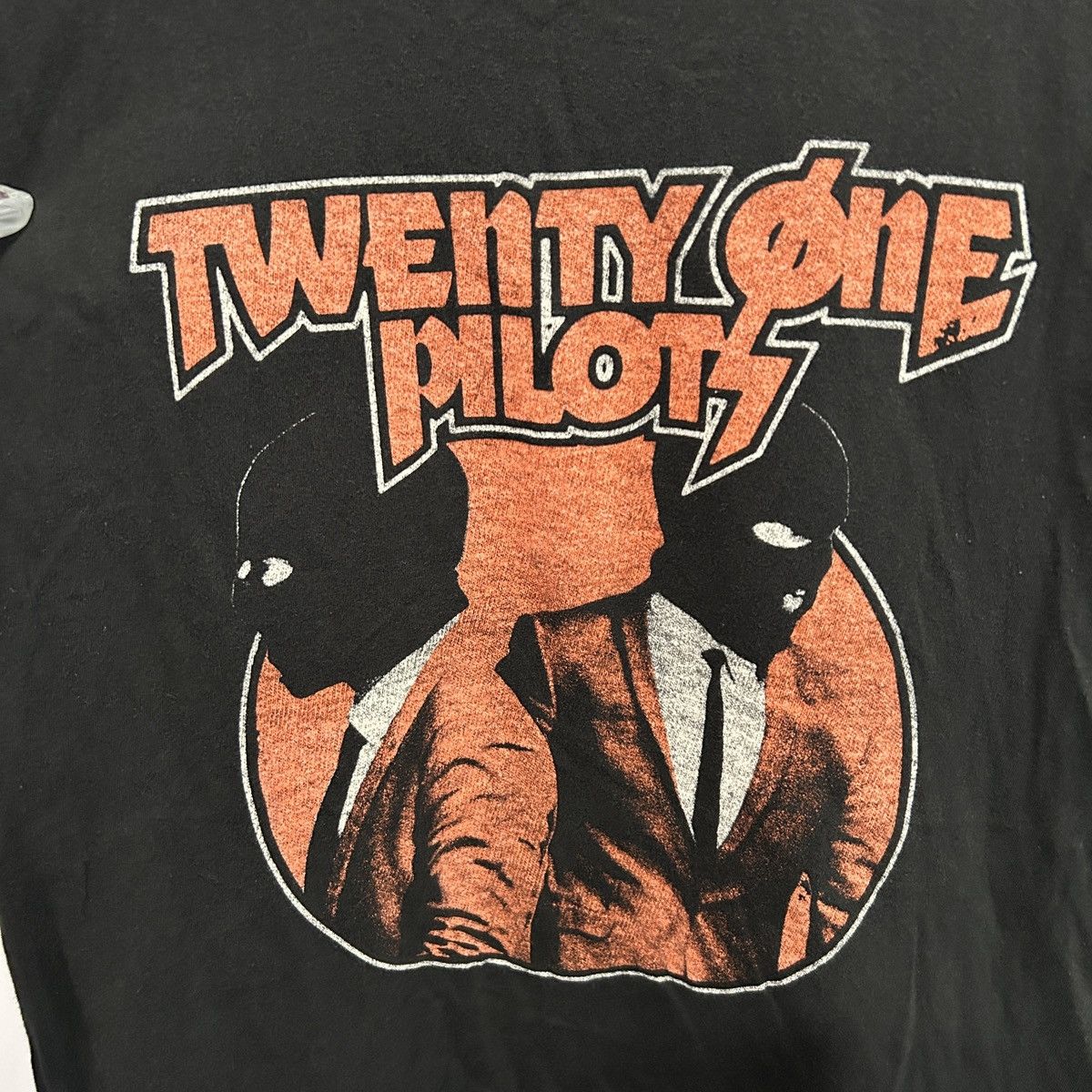 Other Twenty One Pilots Graphic Band Tshirt Sz Large - "Johnnie" Size US L / EU 52-54 / 3 - 10 Thumbnail