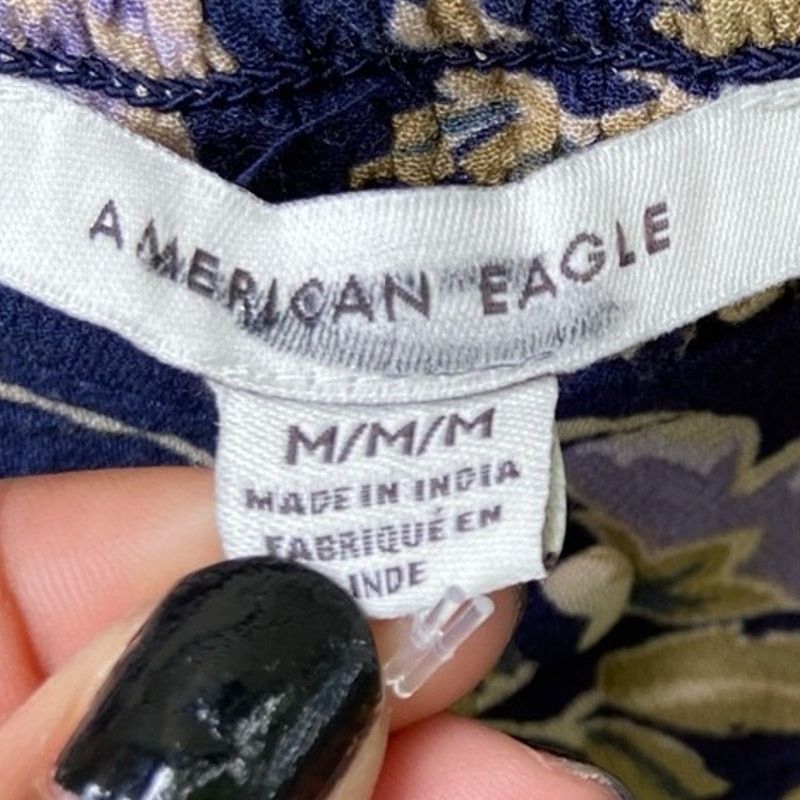 American Eagle Outfitters New American Eagle Womens Medium Viscose Floral Crop Top Size M / US 6-8 / IT 42-44 - 4 Thumbnail