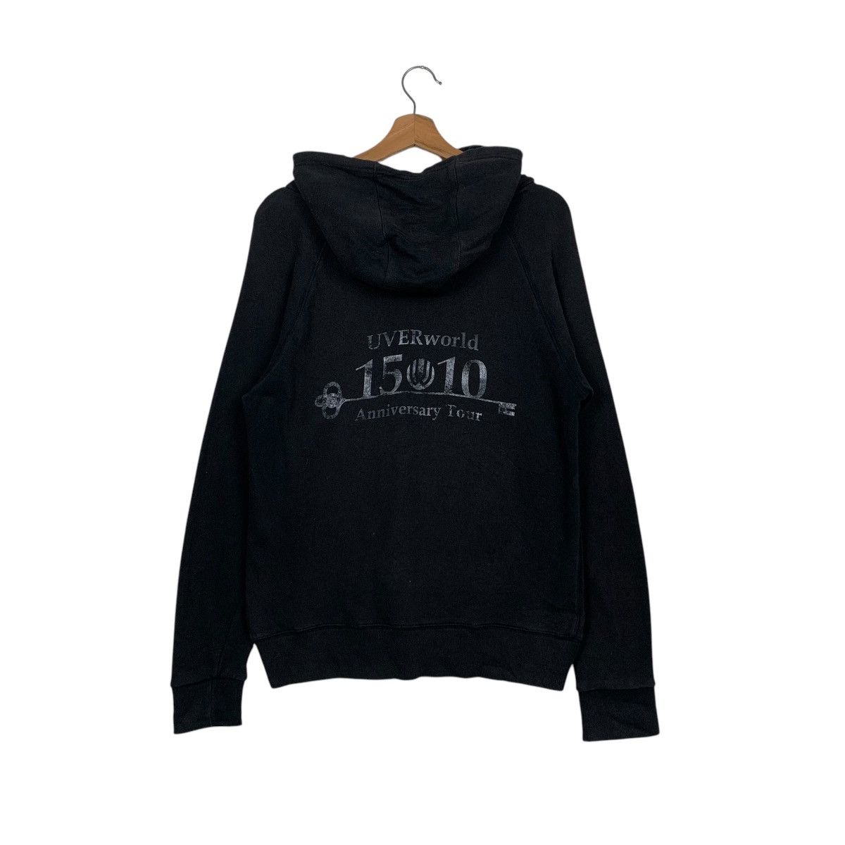 Band Tees UVERWORLD Japanese Rock Band Tour Hoodies #1761-C78 Size US M / EU 48-50 / 2 - 13 Thumbnail