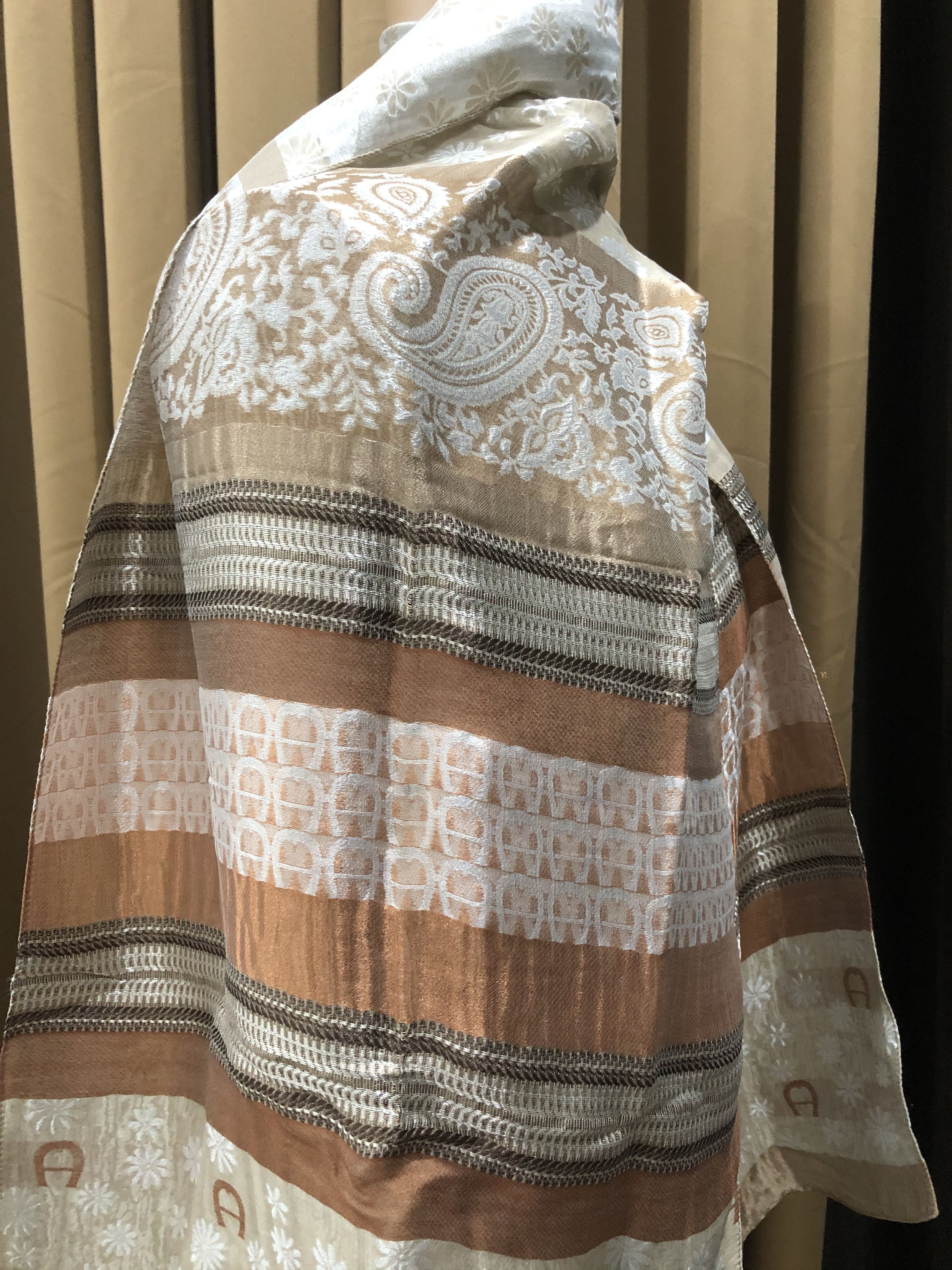 Aigner Aigner Munich Scarf Earth Tone Paisley Floral Print Size ONE SIZE - 3 Thumbnail