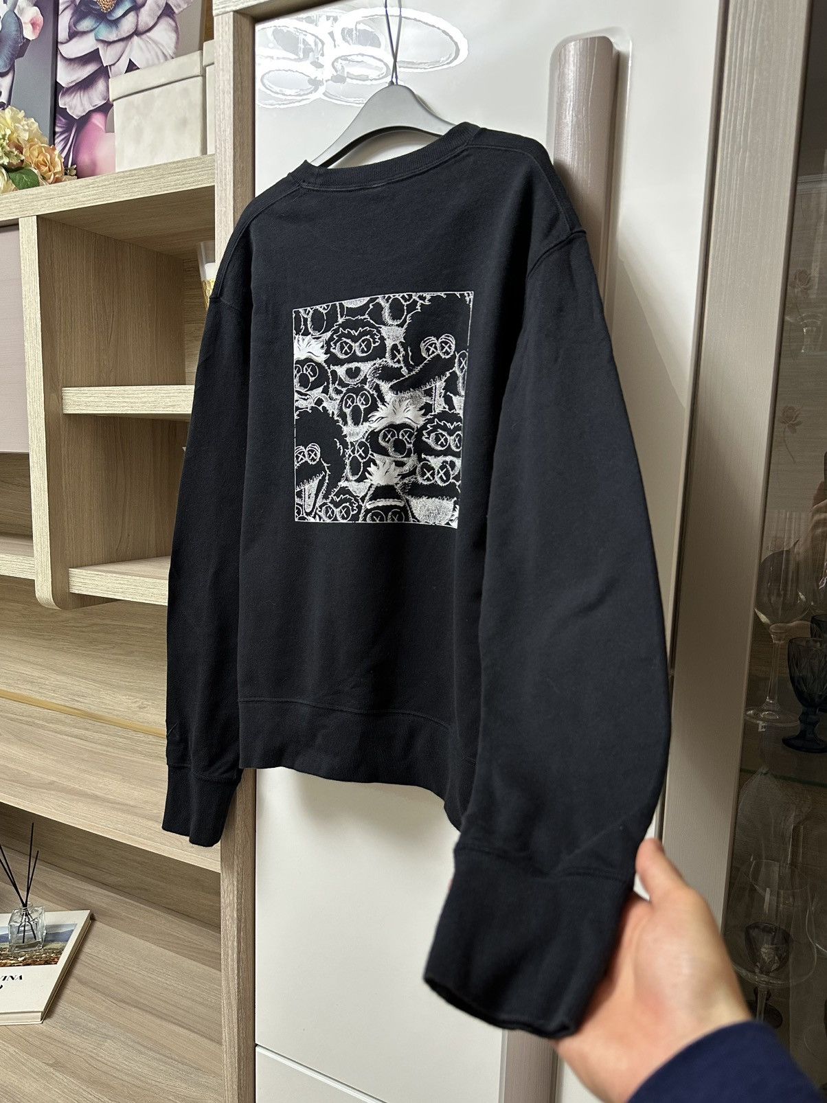⚠️専用Supreme x kaws 2001 直筆サイン入り KAWS KAWS ONE Signed Available For Immediate Sale At Sotheby's
