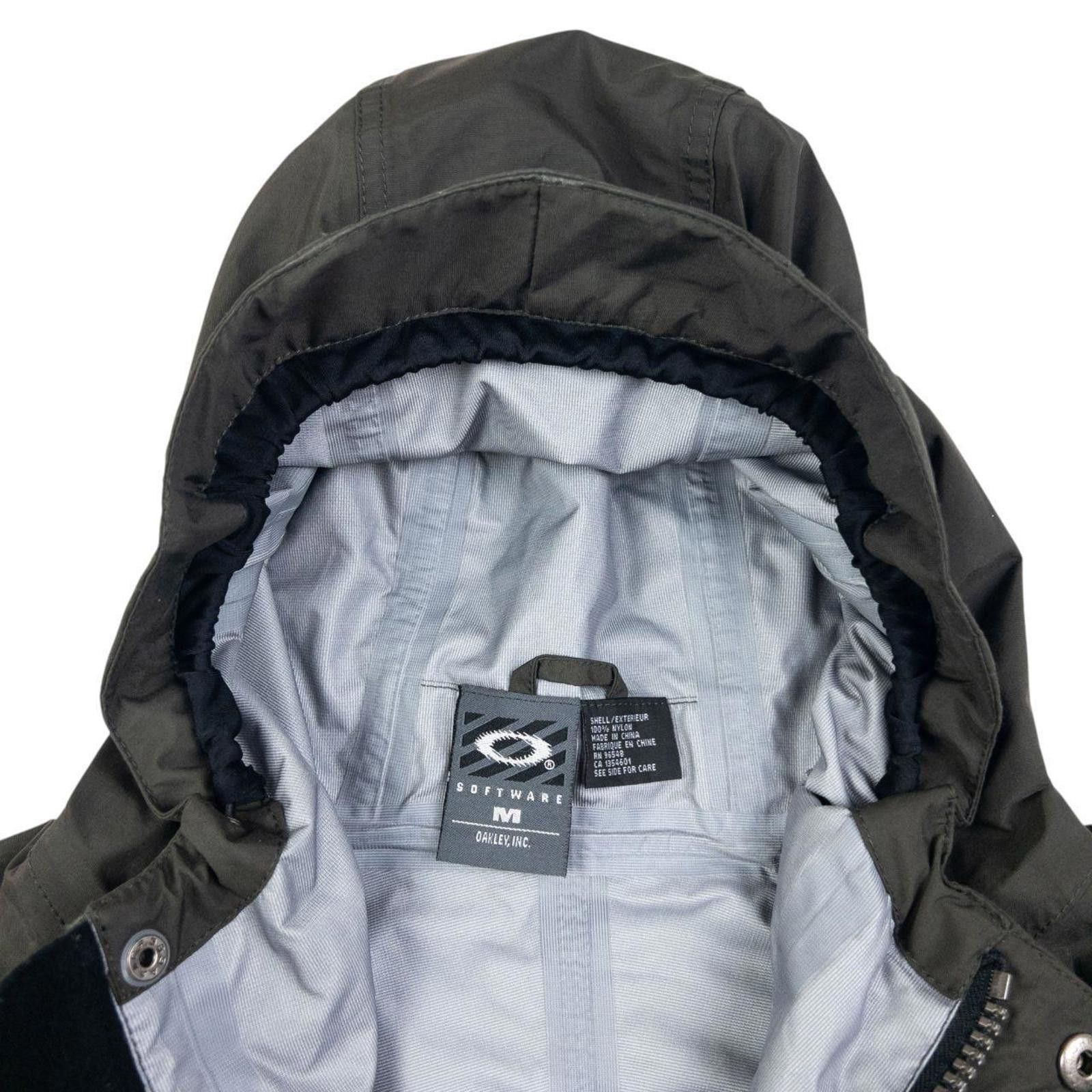 Oakley Vintage Oakley Q Zip Waterproof Jacket Size XL Size US XL / EU 56 / 4 - 5 Thumbnail
