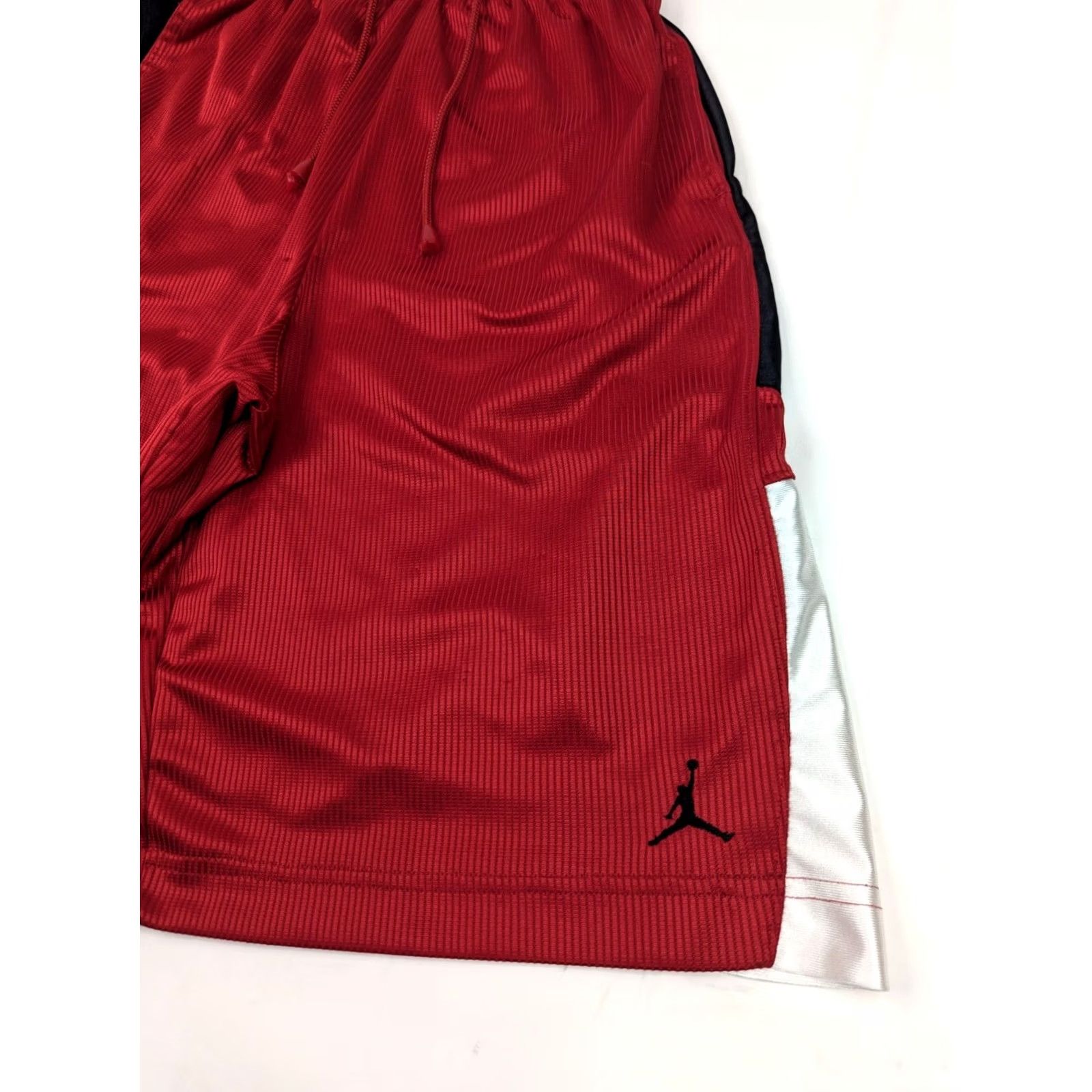 Nike Nike Jordan DriFit Bred Red Dazzle Basketball Shorts Men S 11 Inseam Vtg 439552 Size US 29 - 2 Thumbnail
