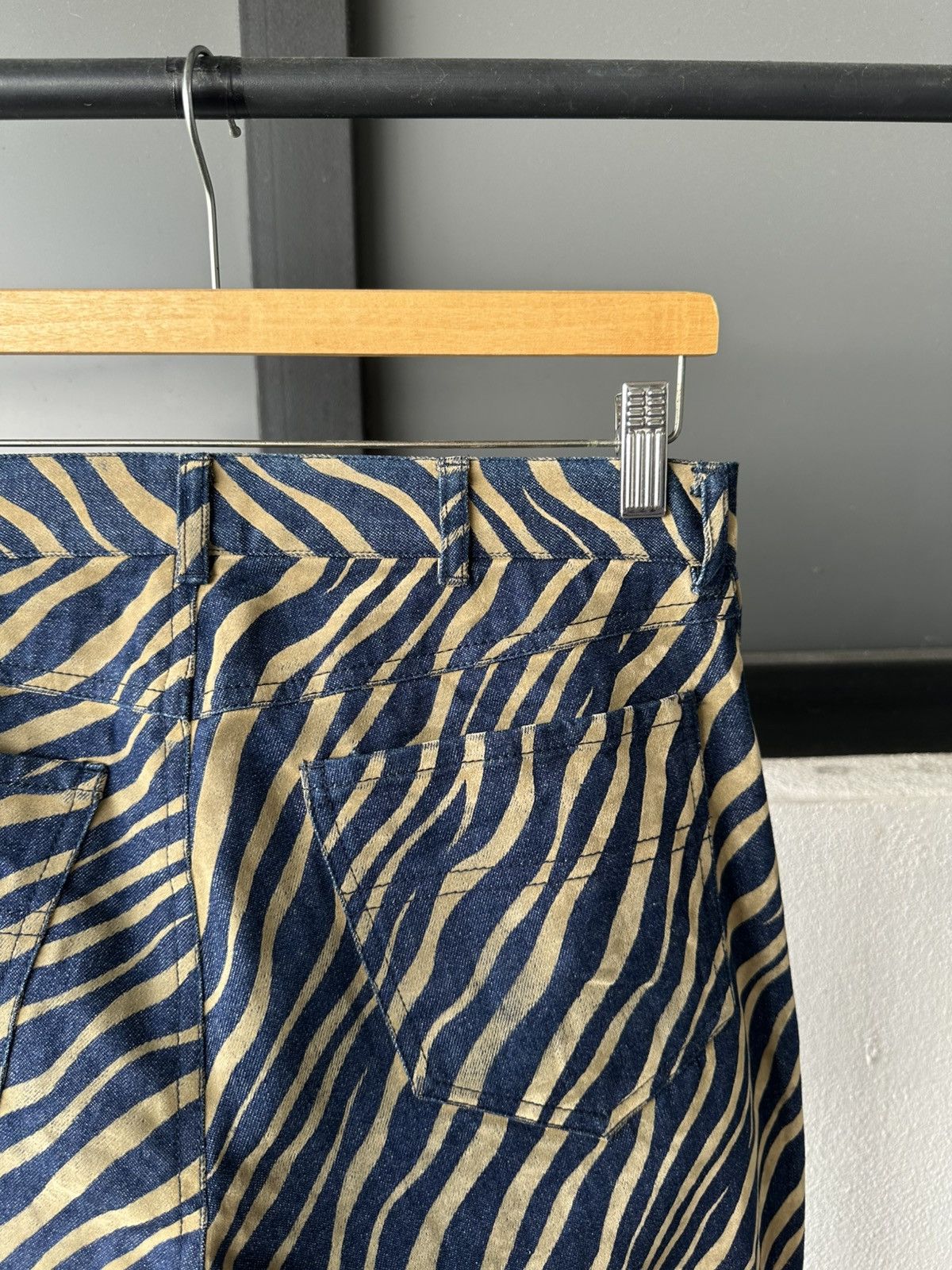 Katharine Hamnett London 90's Katharine Hamnett London zebra striped jeans Size US 30 / EU 46 - 10 Thumbnail