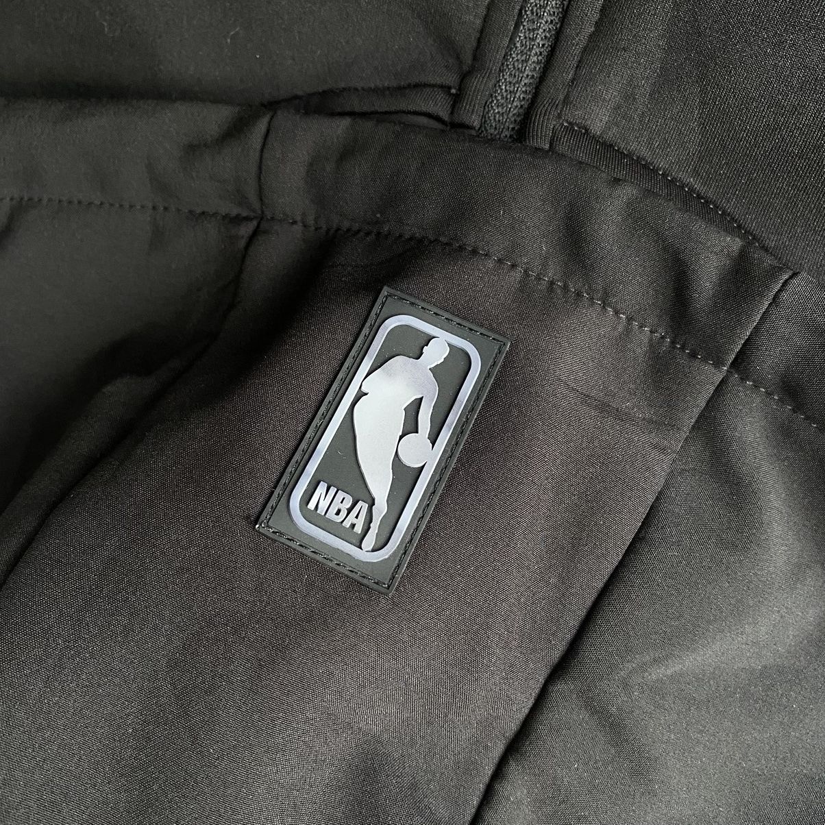 NBA NBA Basketball Cleveland Cavaliers Color-block Hoodie Size US M / EU 48-50 / 2 - 10 Thumbnail