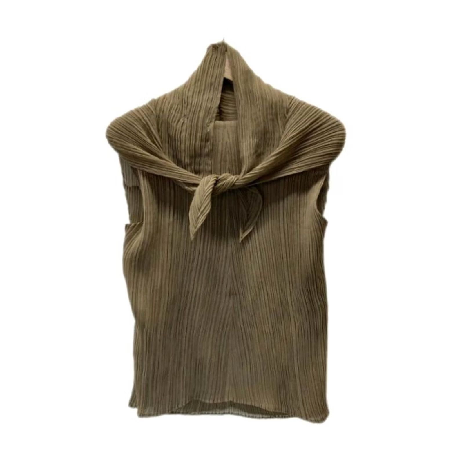 Issey Miyake ISSEY MIYAKE FETE Men’s Sleeveless Top Pleated Shawl Collar Size 2 Brown USED Shirt Men Size US XS / EU 42 / 0 - 2 Thumbnail