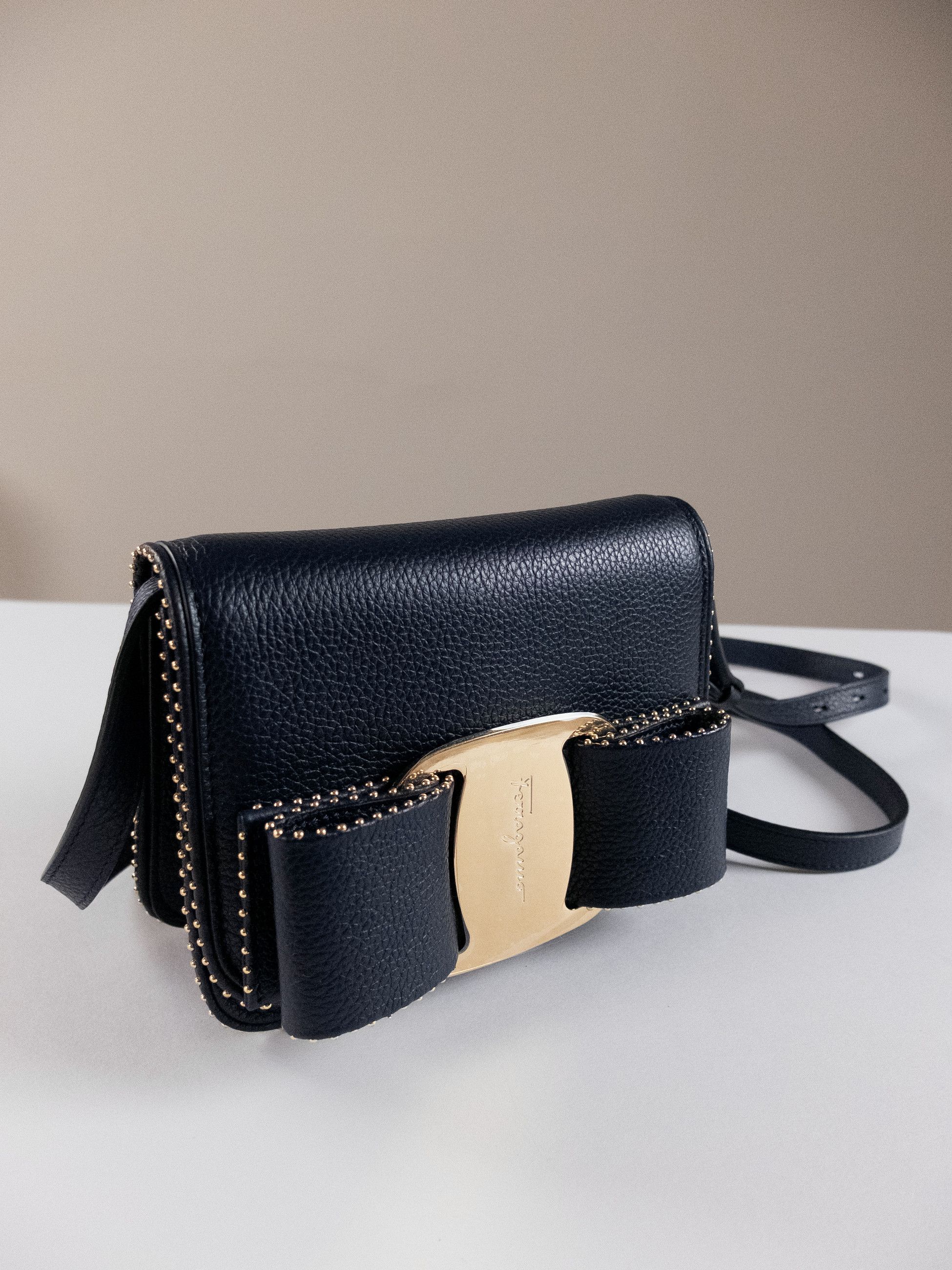 Salvatore Ferragamo Vara Bow Navy Leather Mini Shouder Bag in Blue, Women's