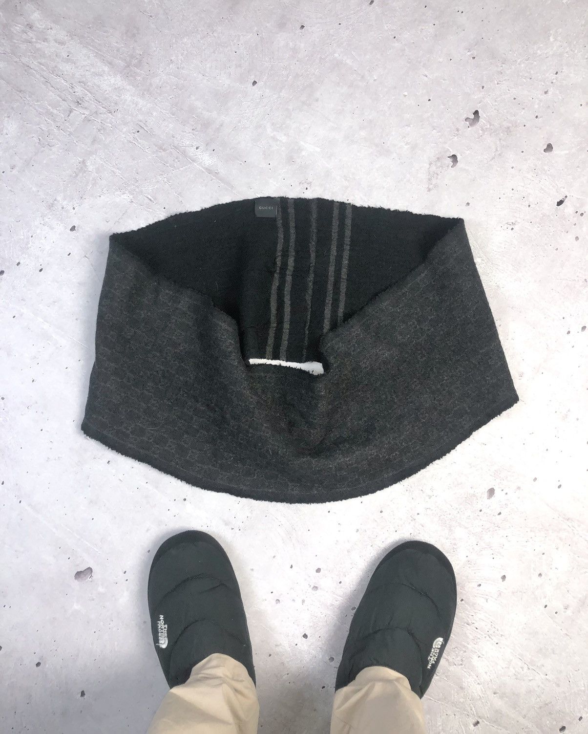 Gucci × Vintage Vintage Gucci snood Scarf luxury monogram Size ONE SIZE - 1 Thumbnail