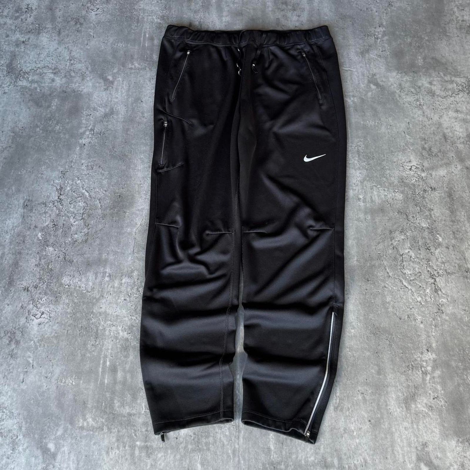 Nike × Nike ACG × Vintage Vintage Y2K Nike Tonal Black Technical Grunge Sweatpants Size US 36 / EU 52 - 1 Thumbnail