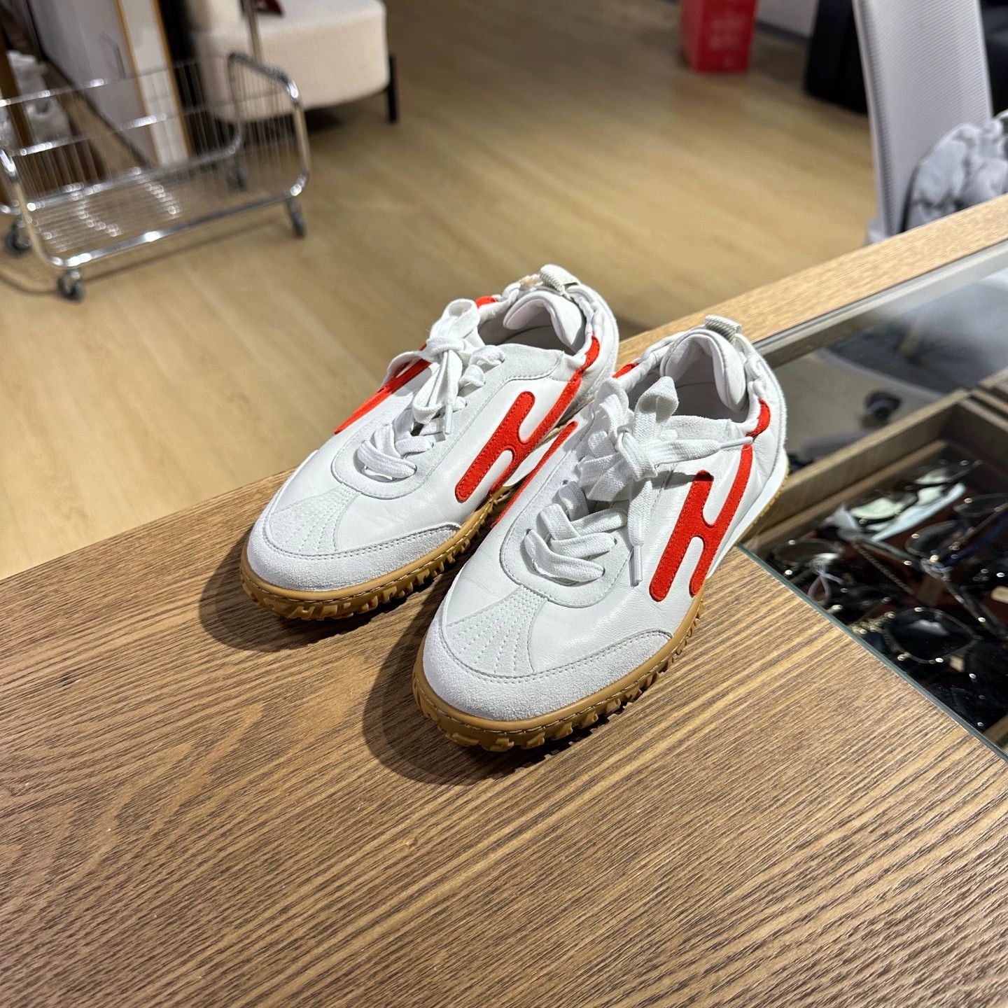 Hermes Hermes mar134 suede goatskin lettered casual sneakers 35.5 Size US 5 / IT 35 - 1 Thumbnail