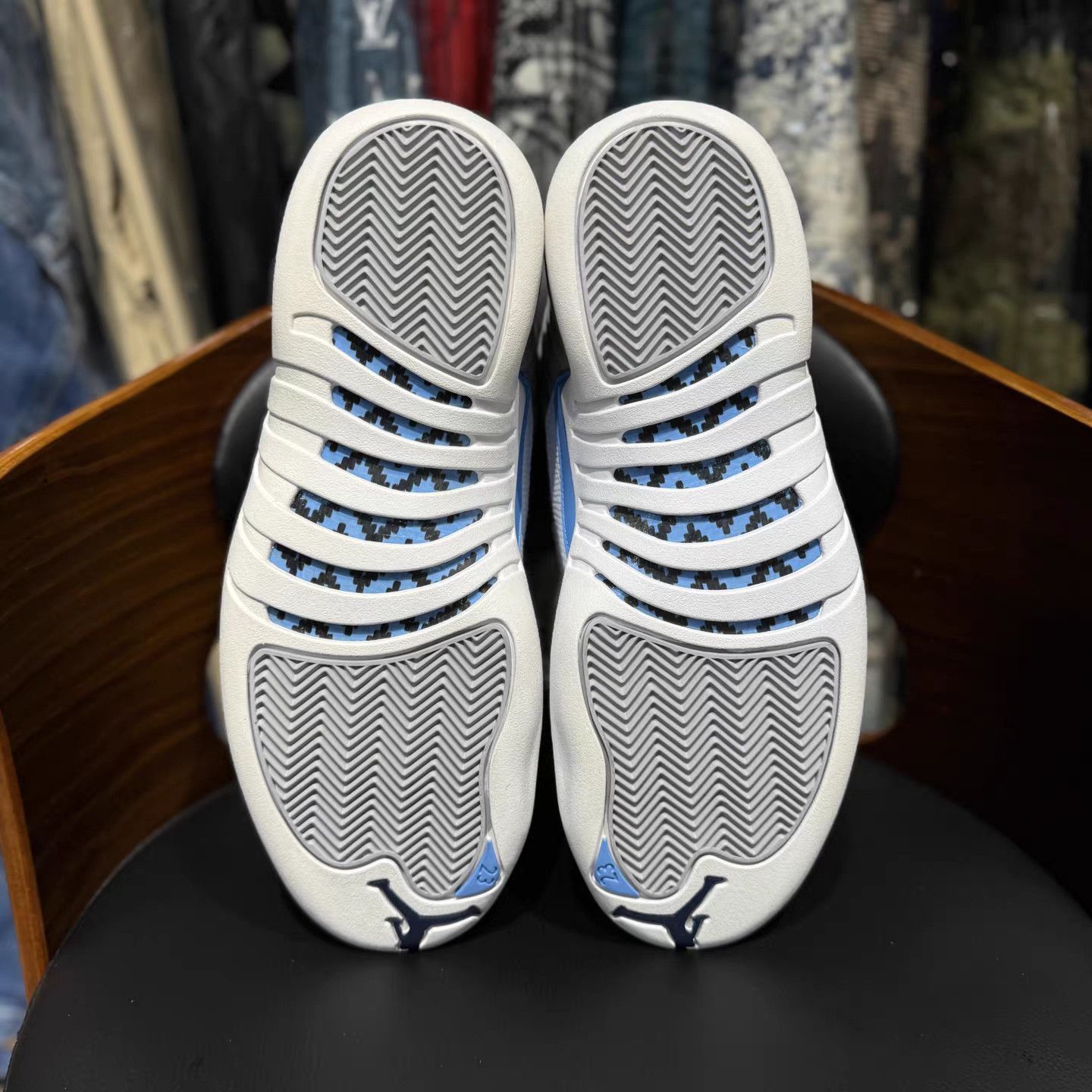 Jordan Brand Air Jordan 12 Wolf Grey White Blue Grey K15 Size US 10 / EU 43 - 8 Thumbnail