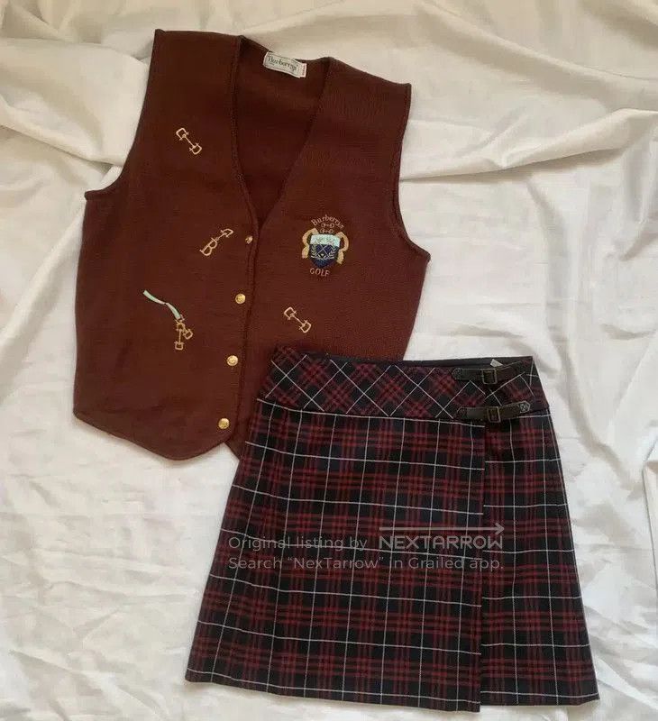 Burberry Burberry Red Plaid Wool Mini Skirt. Size 22" - 1 Thumbnail