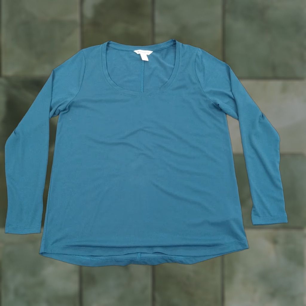 Athleta Athleta Womens Blue Long Sleeve Scoop Neck Stretch Yoga Shirt Medium Size M / US 6-8 / IT 42-44 - 1 Thumbnail