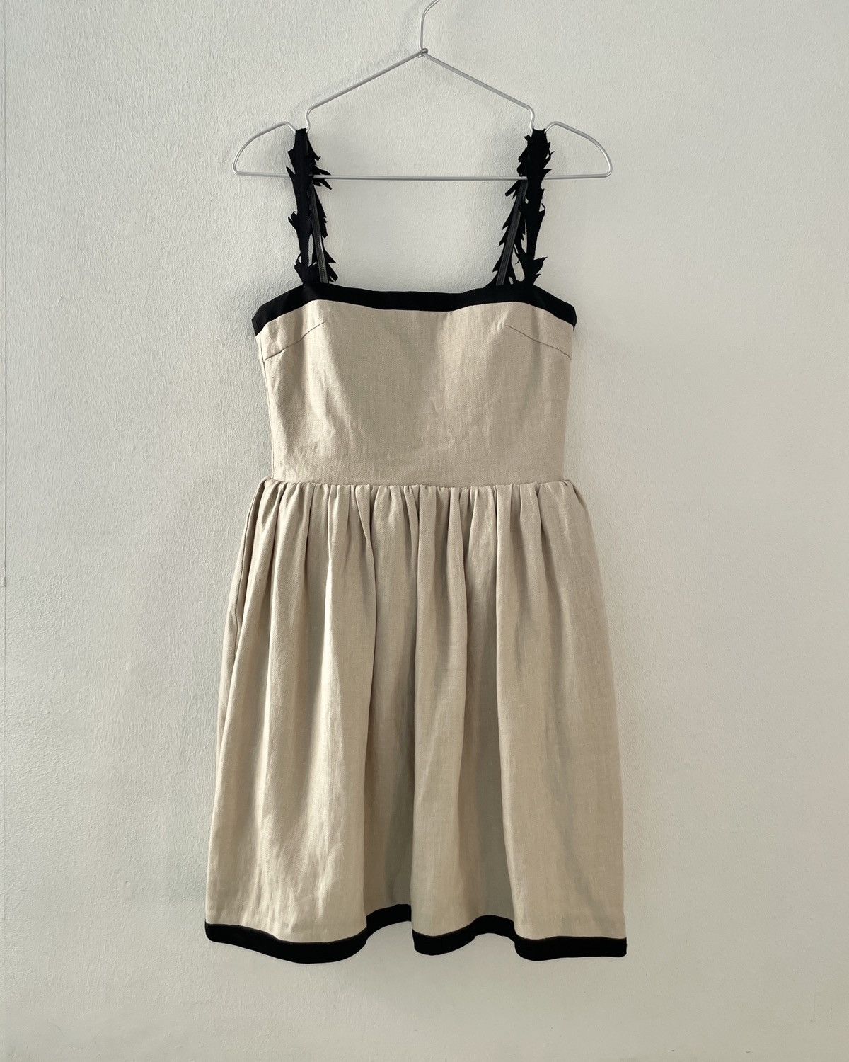 Undercover Undercover Sleeveless Linen Dress with Black Silk-Blend Trim Size S / US 4 / IT 40 - 1 Thumbnail
