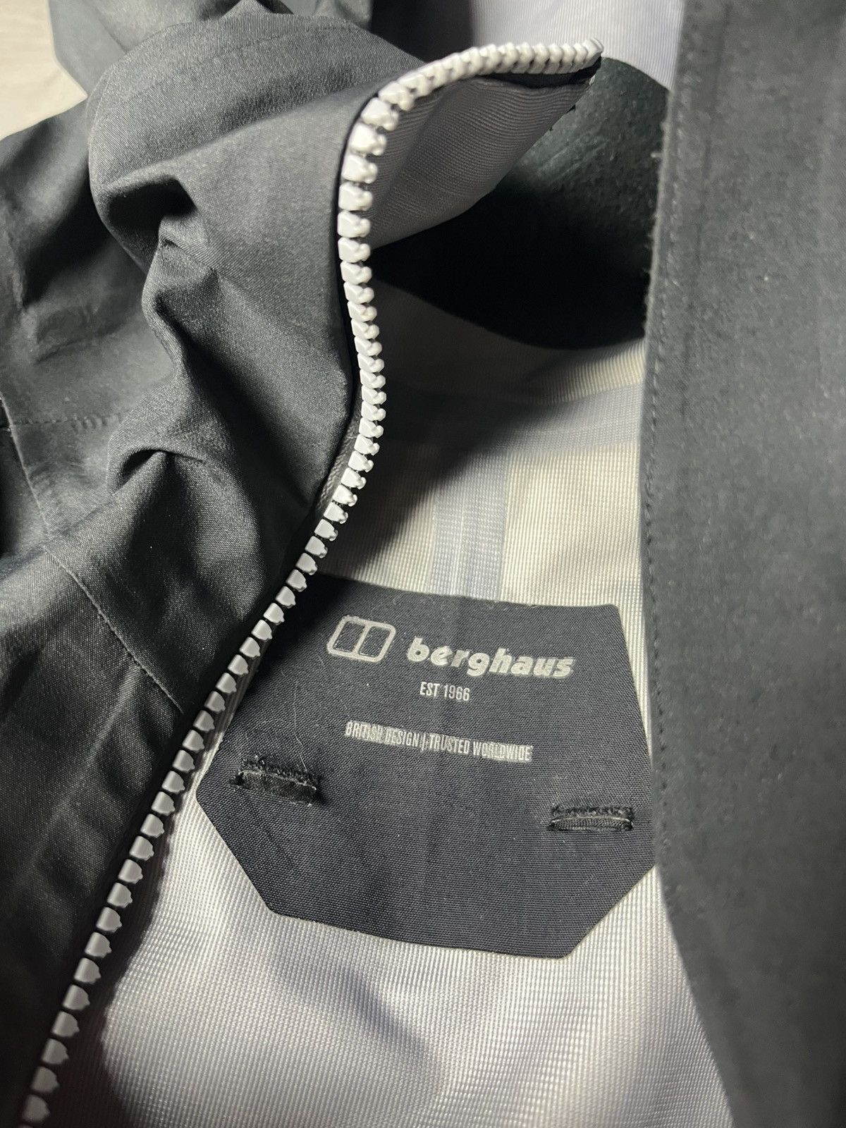 Berghaus Berghaus gore-tex jacket outdoor size M/L Size US M / EU 48-50 / 2 - 5 Thumbnail