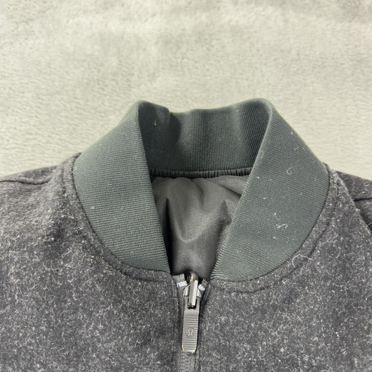 Lululemon Lululemon Women's Size 8 Roam Far Wool Bomber Reversible Size M / US 6-8 / IT 42-44 - 2 Thumbnail