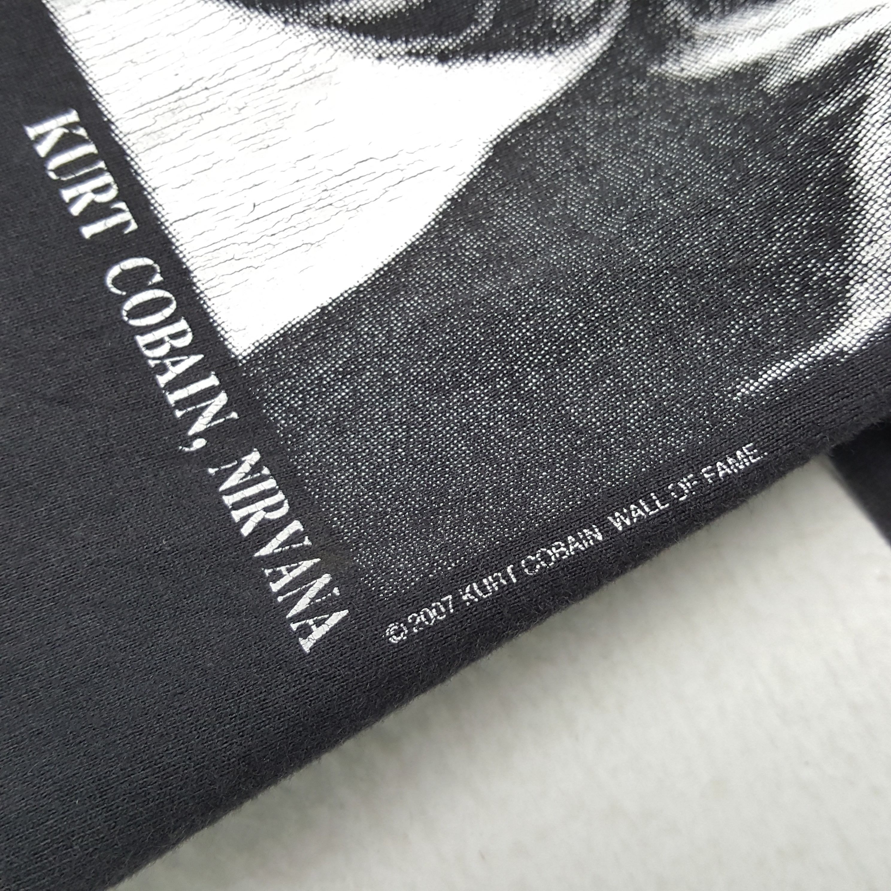 Nirvana × Vintage KURT COBAIN NIRVANA Singer Music Phototees Style Tshirt Size US L / EU 52-54 / 3 - 6 Thumbnail