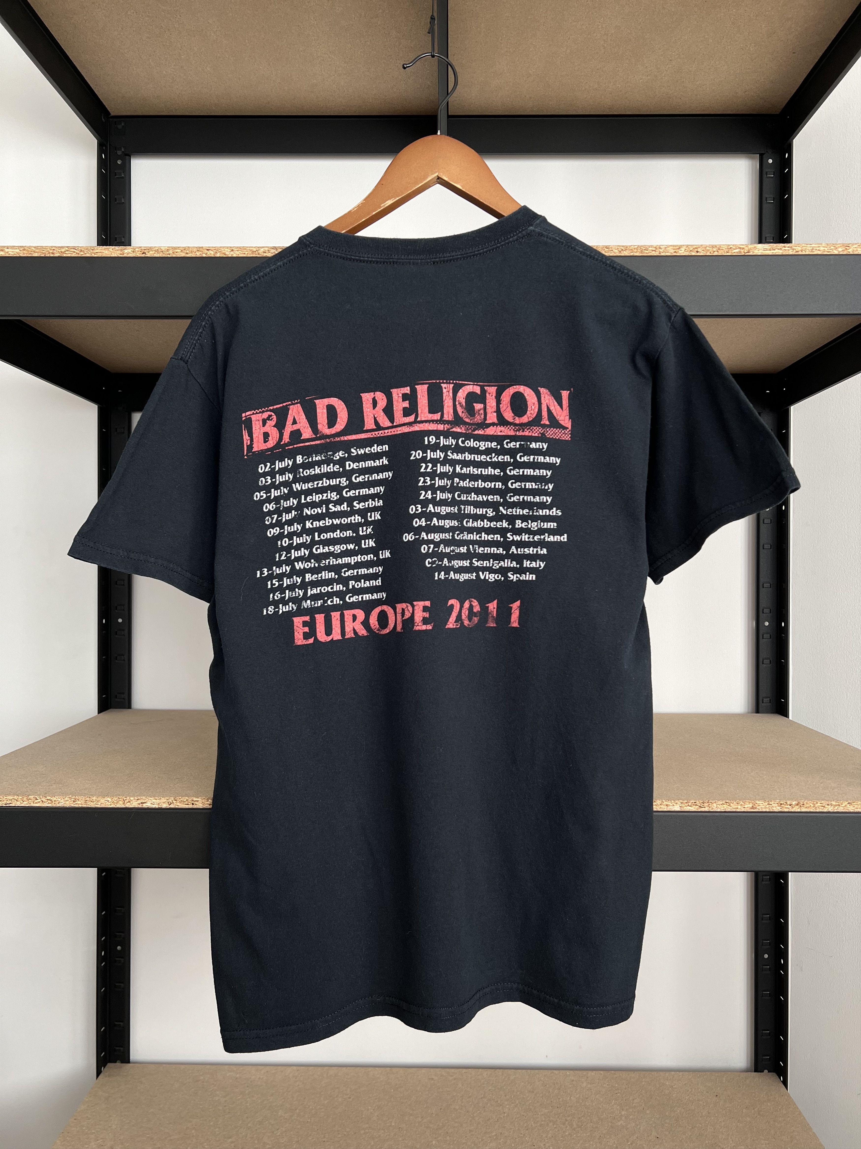 Band Tees Vintage 2011 Bad Religion Jesus Europe Tour Punk Rock Tshirt Size US M / EU 48-50 / 2 - 4 Thumbnail