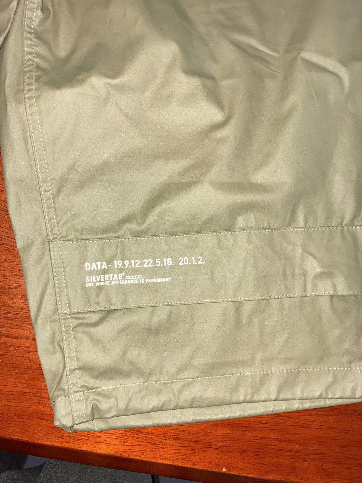 Levi's Y2K Levi’s Silvertab Super Wide Leg Baggy Shorts Size 40 Size US 40 / EU 56 - 2 Thumbnail