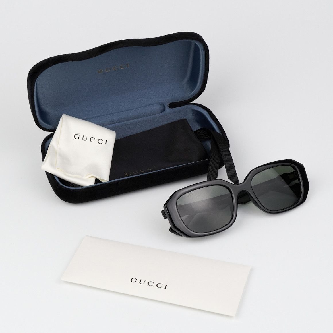 Gucci NEW Gucci GG1535S 001 Black Grey Women Geometric Sunglasses Size ONE SIZE - 10 Thumbnail