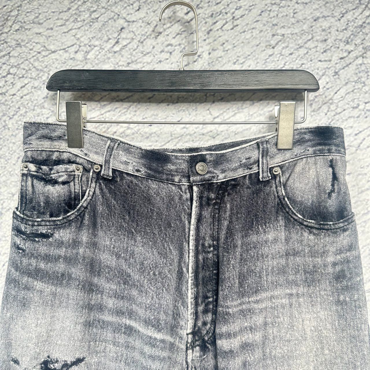 Balenciaga balenciaga trompe 3d printed denim pants Size US 30 / EU 46 - 7 Thumbnail