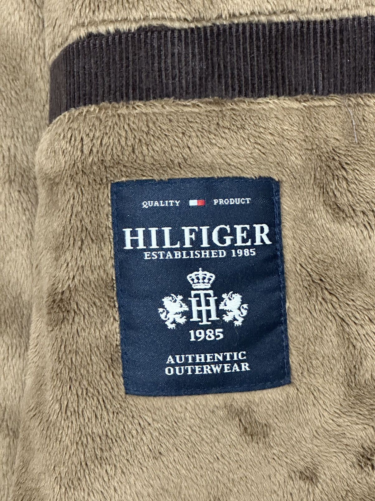Tommy Hilfiger Tommy Hilfiger Button Zip Nylon Quilted Vest Outerwear Size US XL / EU 56 / 4 - 6 Thumbnail
