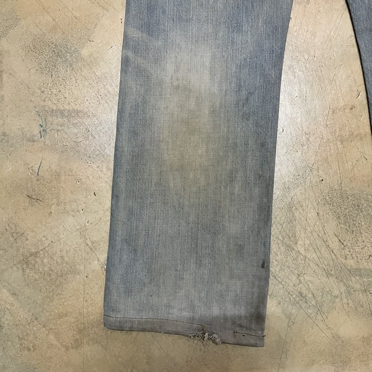 Levi's Vintage Levis 501 Distressed Denim Jeans Size US 29 - 19 Thumbnail