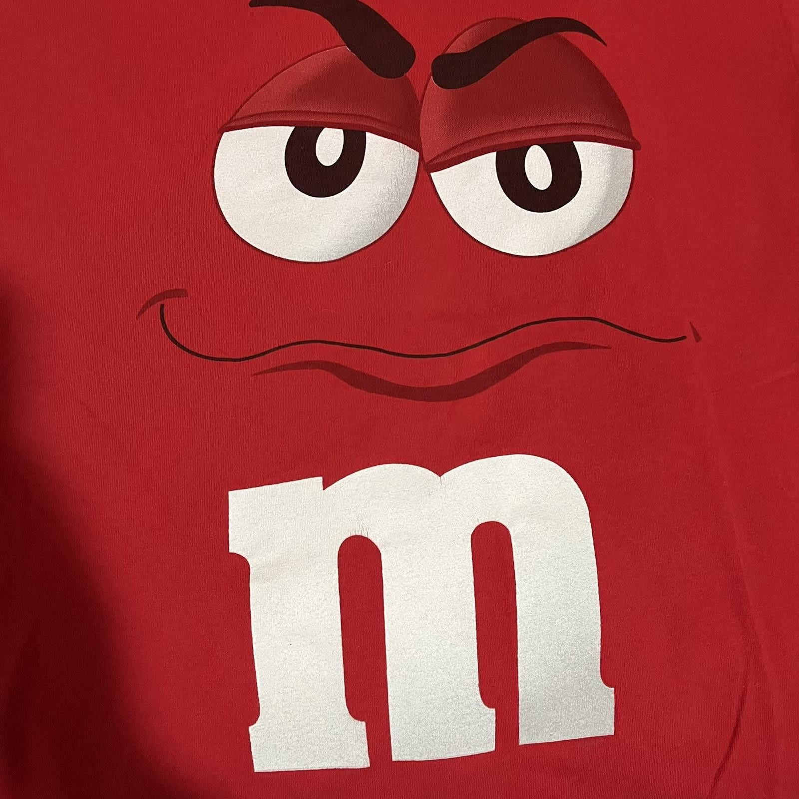 Gildan VTG Red M&M Graphic Tee – Medium Size US M / EU 48-50 / 2 - 3 Thumbnail