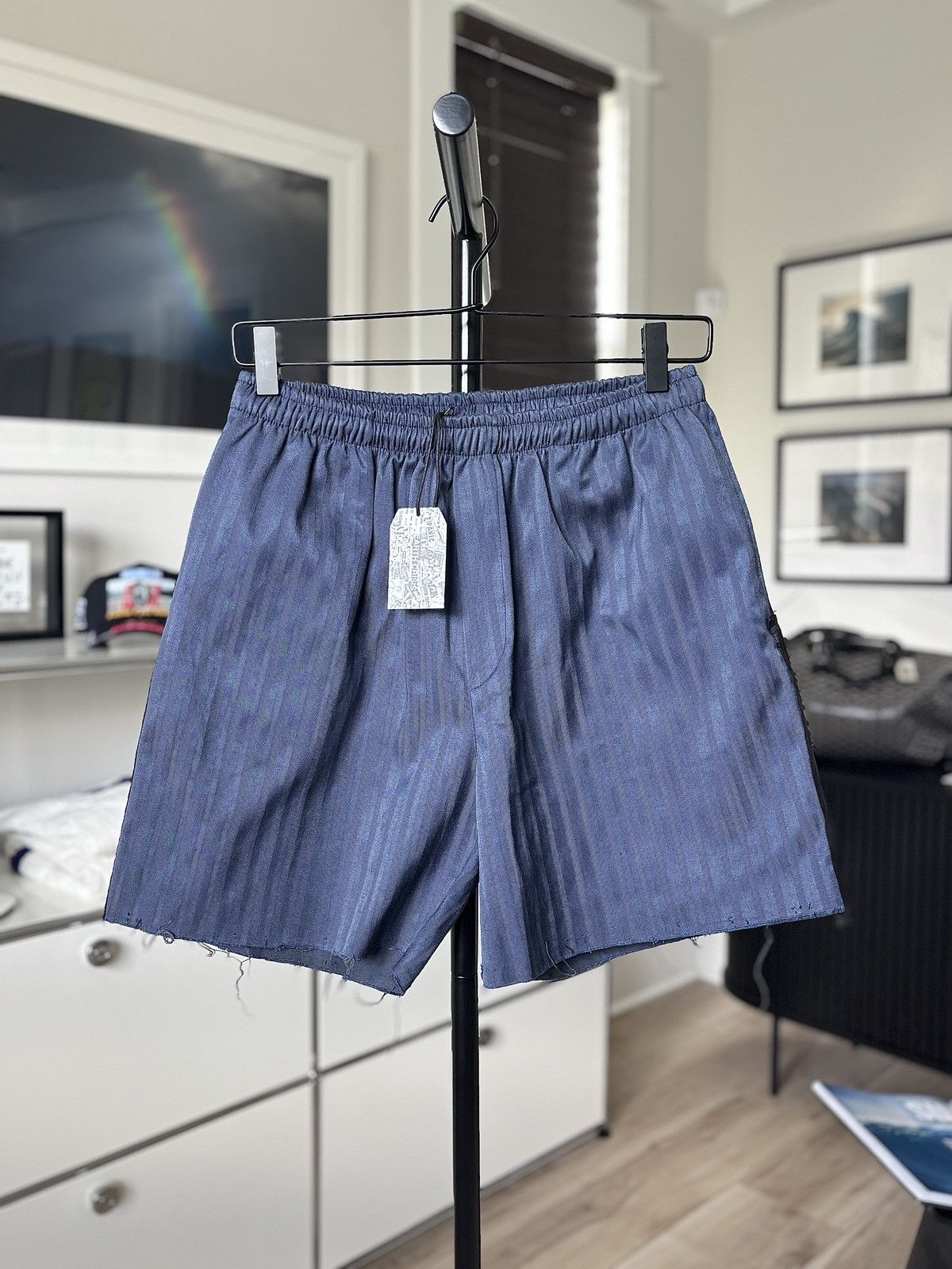 GALLERY DEPT | TUXEDO CUTOFF PINSTRIPE LOGO SHORTS