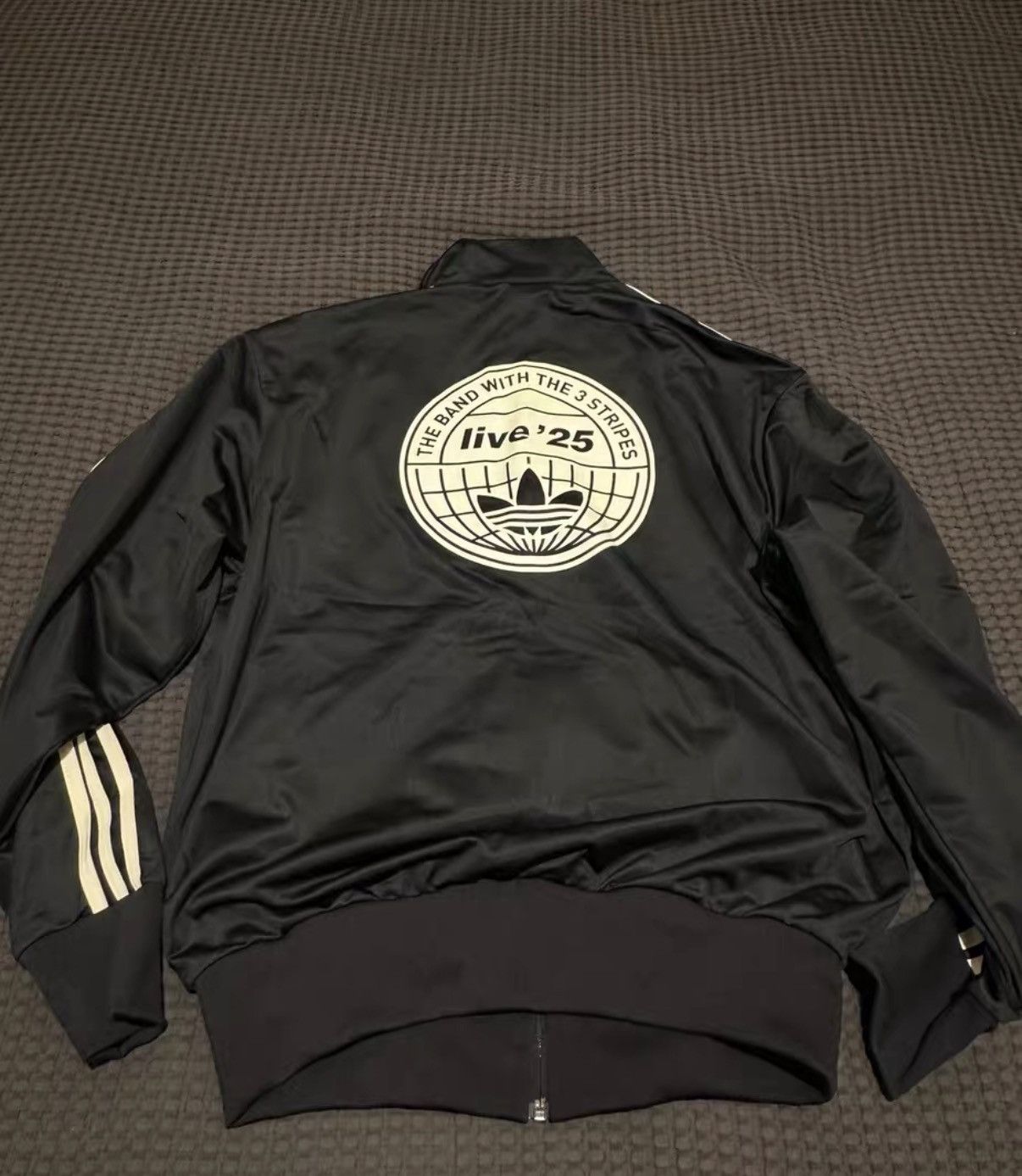 Adidas Oasis London Concert Limited Edition Zip-up Hoodie Size US M / EU 48-50 / 2 - 3 Thumbnail