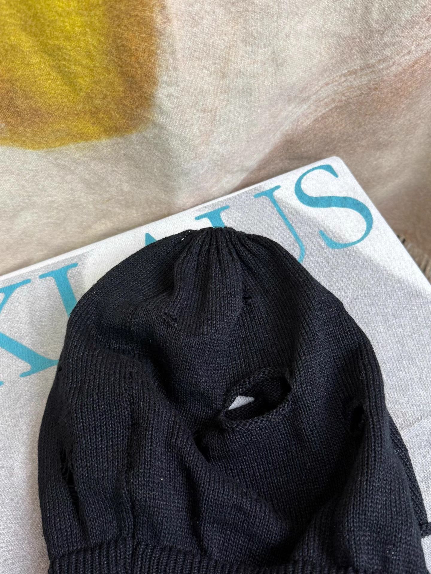 Yohji Yamamoto Yohji Yamamoto POUR HOMME Distressed Beanie K20 Size ONE SIZE - 5 Thumbnail