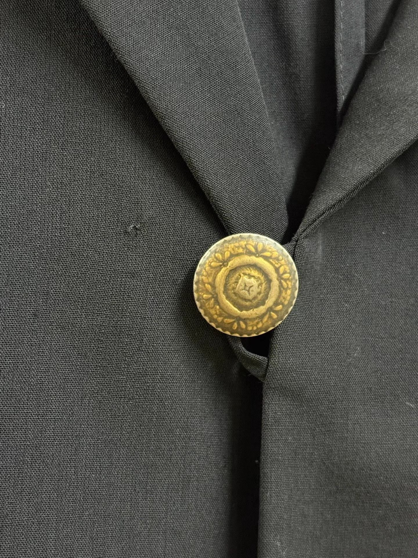 Yohji Yamamoto Yohji Yamamoto Totem Silver-Button Blazer K20 Size S / US 4 / IT 40 - 4 Thumbnail