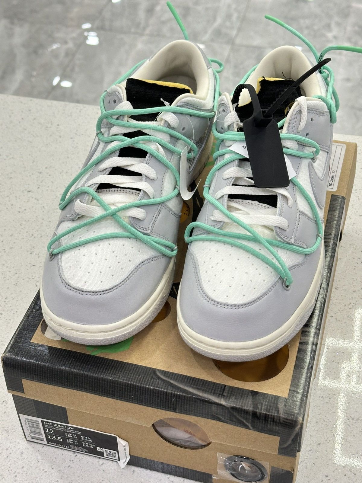 Nike × Off-White Off-White x Nike Dunk Low Lot 04 of 50 Size 12 Size US 12 / EU 45 - 3 Thumbnail