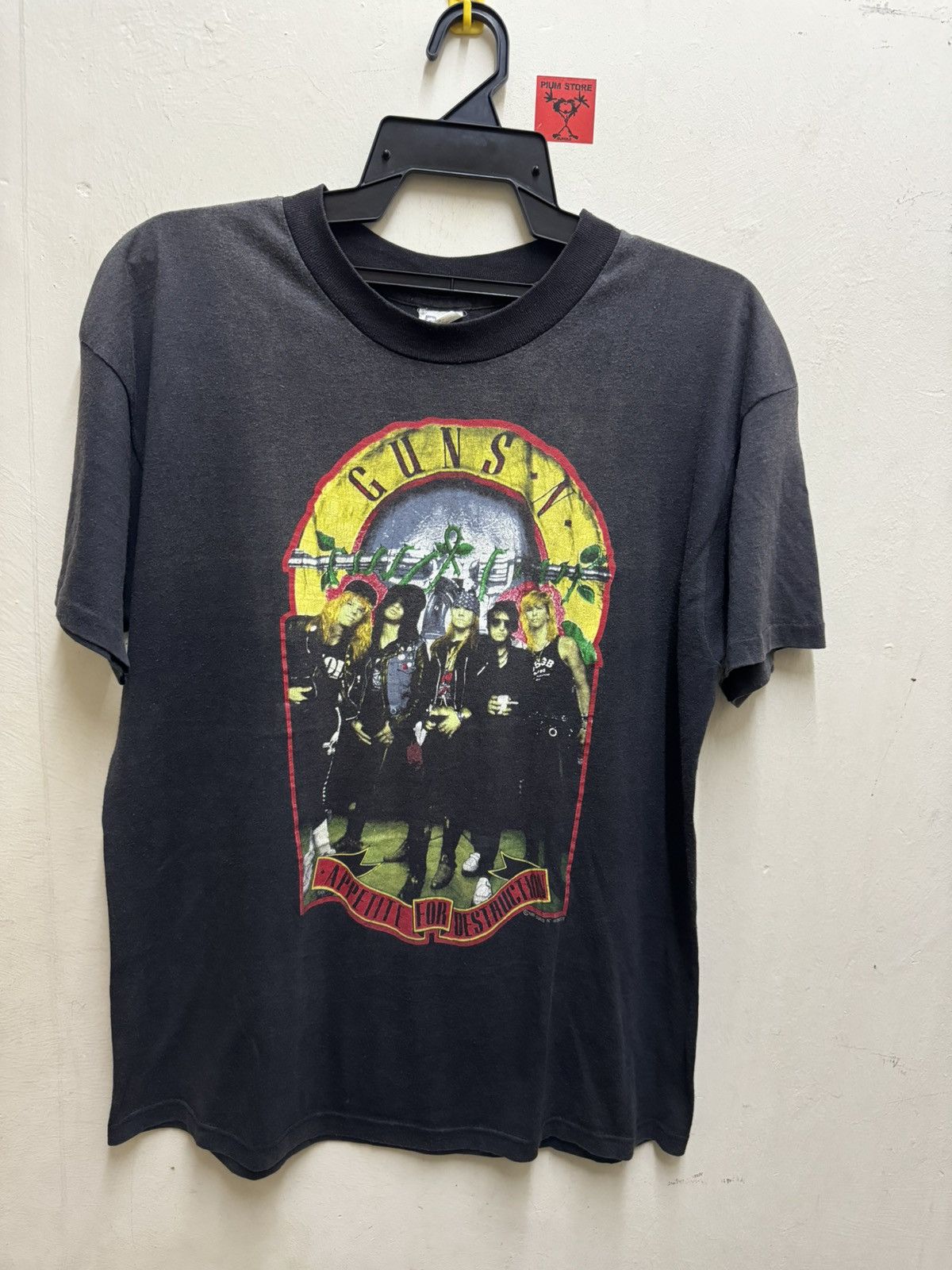 Vintage Gun & Roses