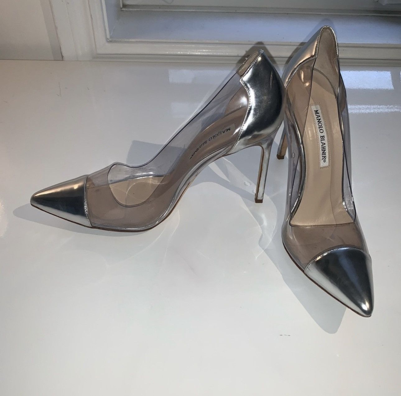 Manolo Blahnik MANOLO BLAHNIK Pacha Pump in clear Pvc and silver captoe Size US 10 / IT 40 - 7 Thumbnail