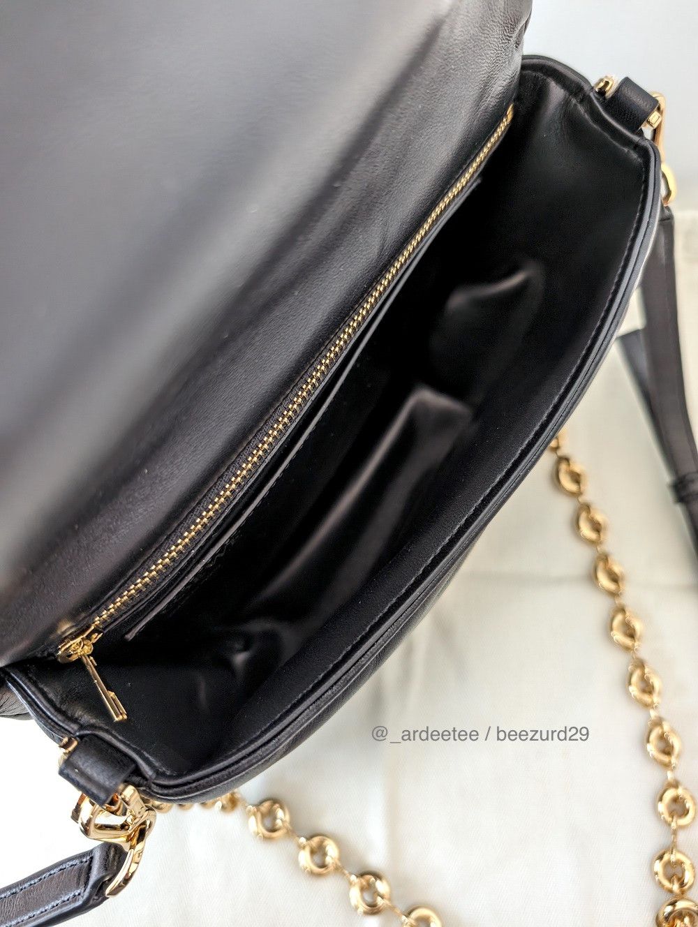 Loewe *NEW* GOYA LEATHER PUFFER PLEATED BAG BLACK $4,700 Size ONE SIZE - 18 Thumbnail