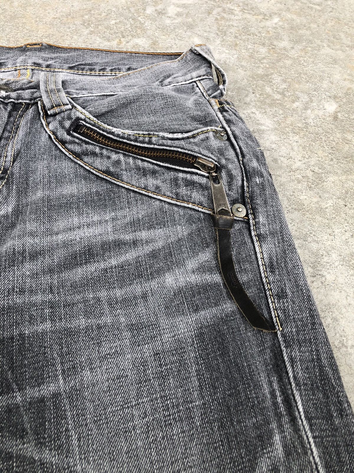 If Six Was Nine Y2k Levis Flared Jeans Distressed Jeans 507 Size US 31 - 15 Thumbnail
