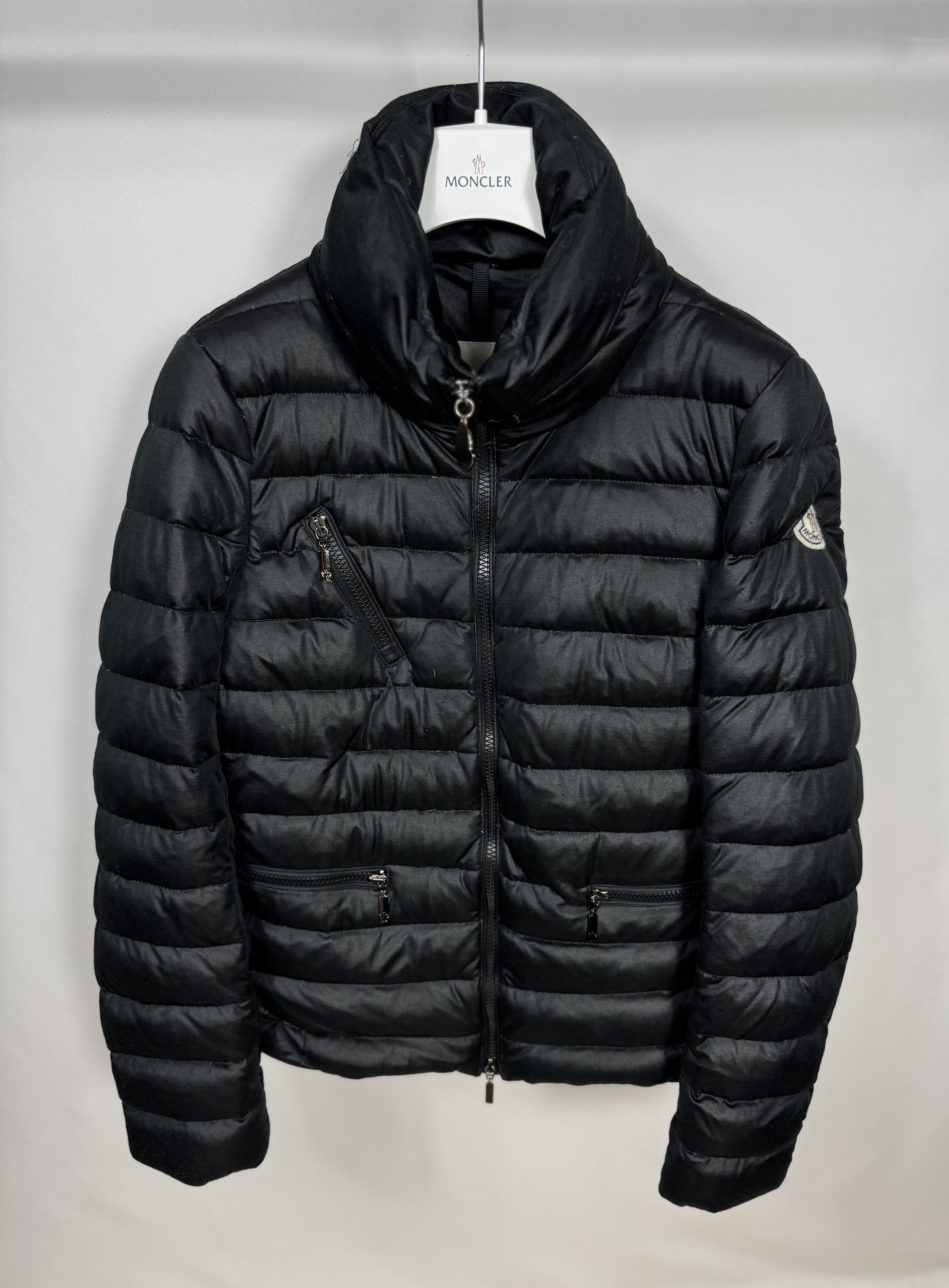 Moncler Moncler Sussie Jacket Size M / US 6-8 / IT 42-44 - 1 Thumbnail