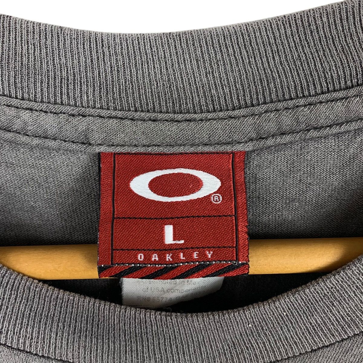 Oakley Vintage OAKLEY software centre logo tee Size US L / EU 52-54 / 3 - 3 Thumbnail