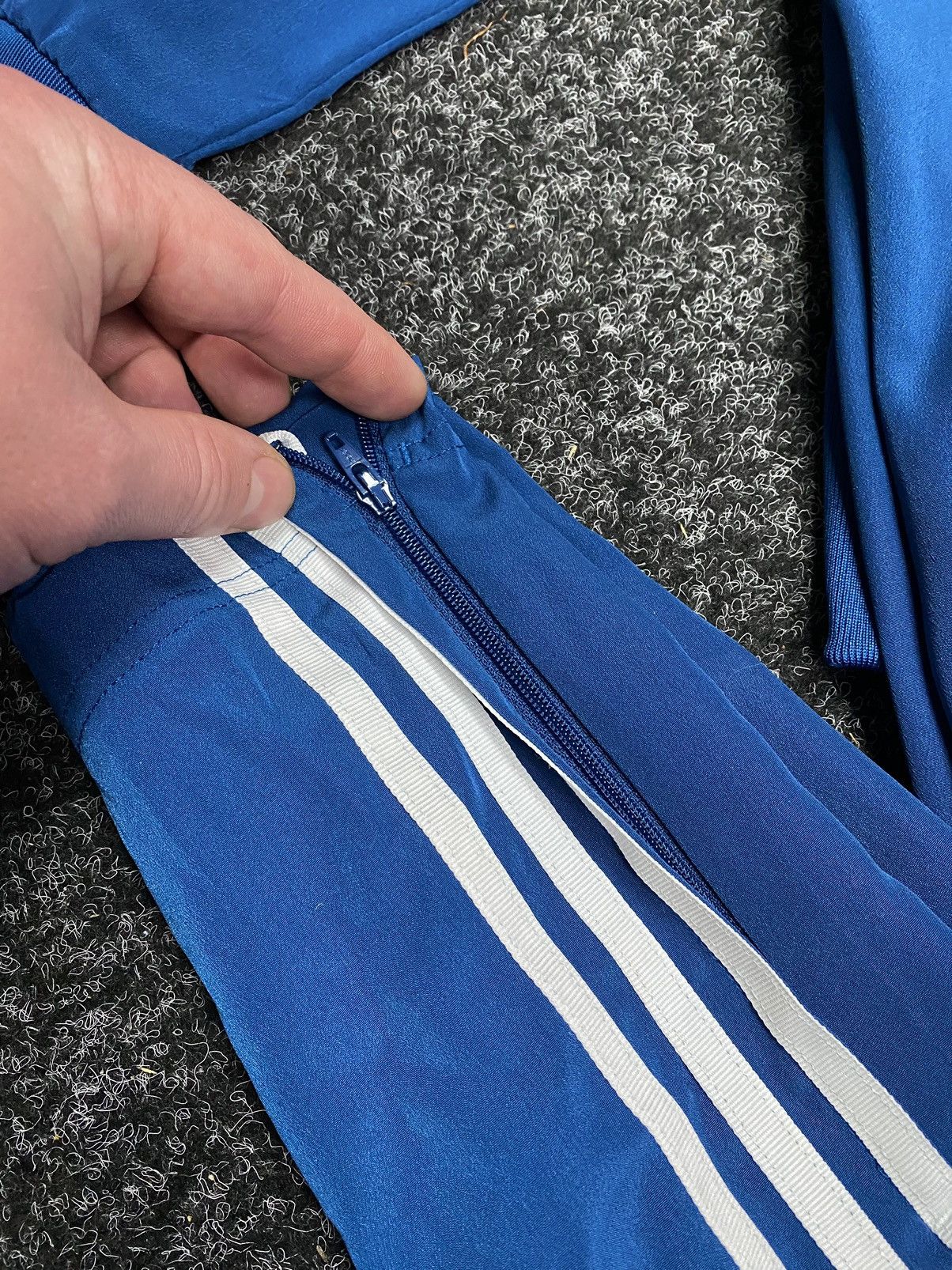 Adidas Women's tracksuit Adidas Essential y2k hype size s/M Size 34" / US 12 / IT 48 - 5 Thumbnail