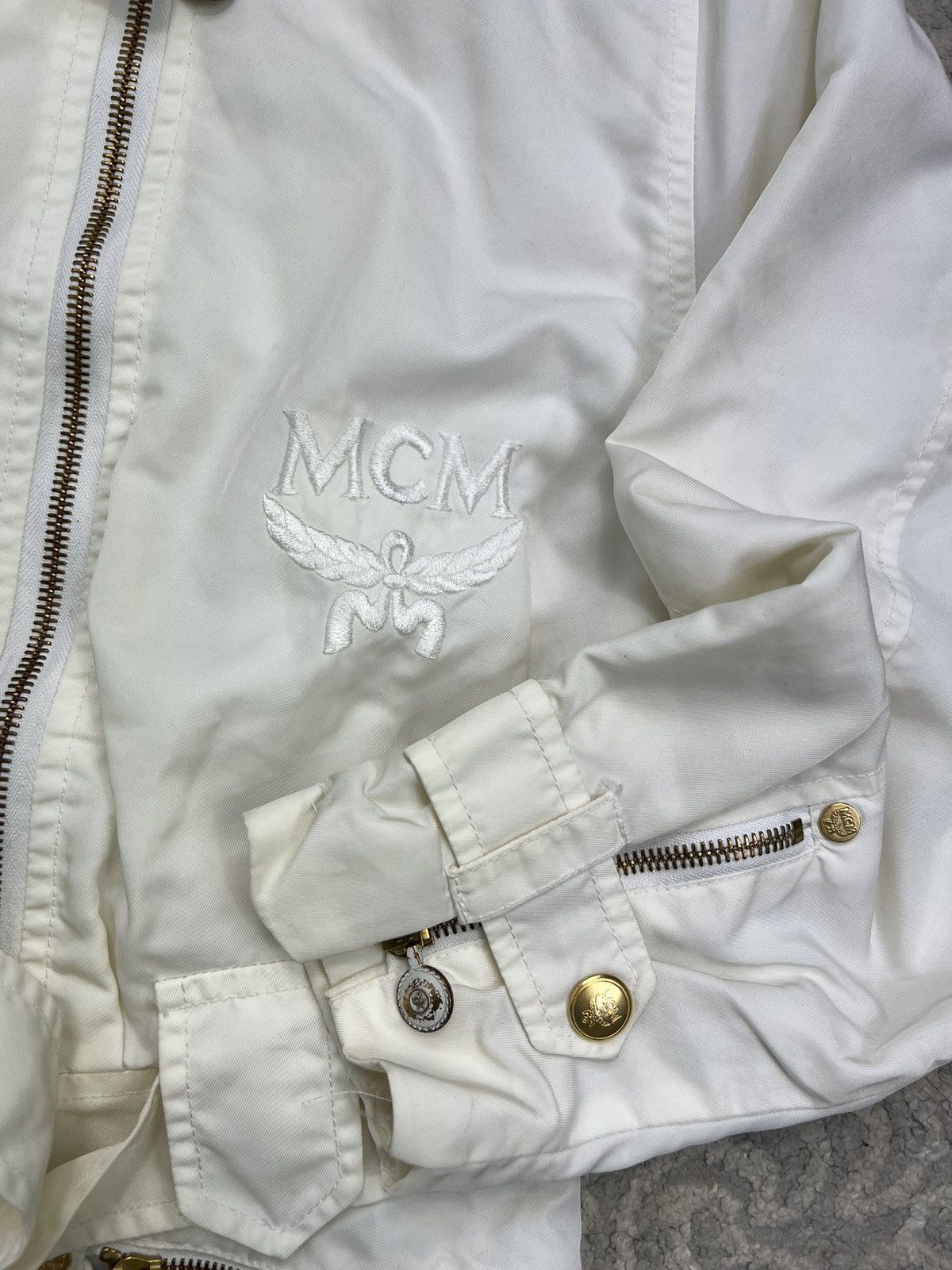MCM MCM Vintage 90's White Jacket with Logo Buttons for Women Size S / US 4 / IT 40 - 2 Thumbnail