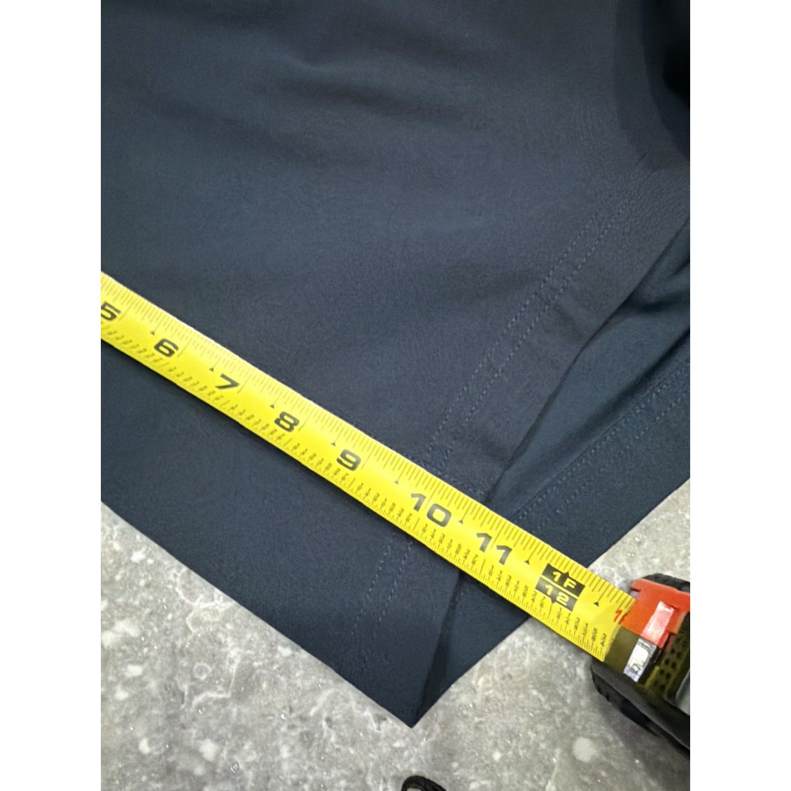 Lululemon Lululemon Commission Shorts Classic 10.5’ Mens Size 34 Navy Blue Size US 34 / EU 50 - 4 Thumbnail