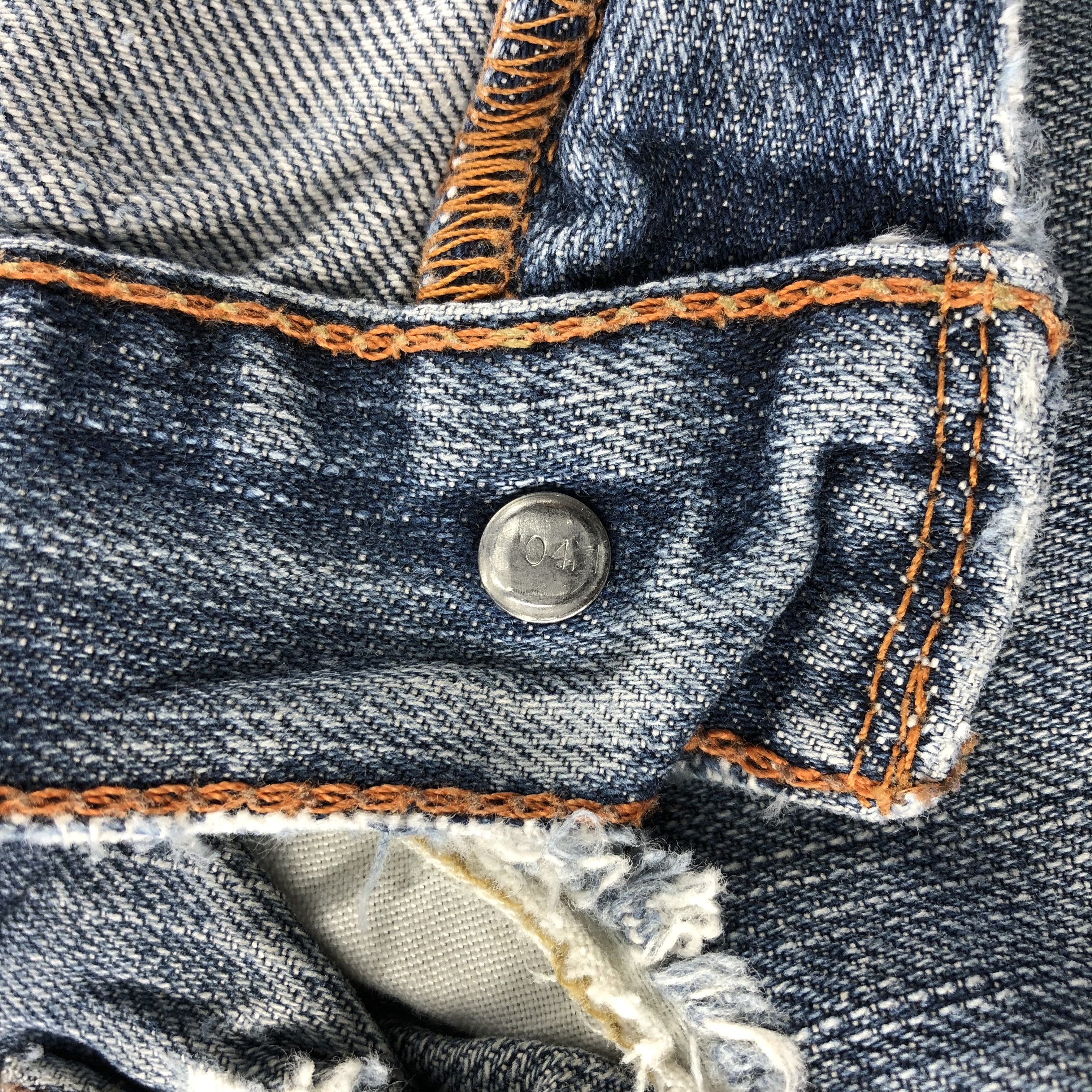 Levi's Vintage Levis 569 Jeans-J1197 Size US 34 / EU 50 - 8 Thumbnail