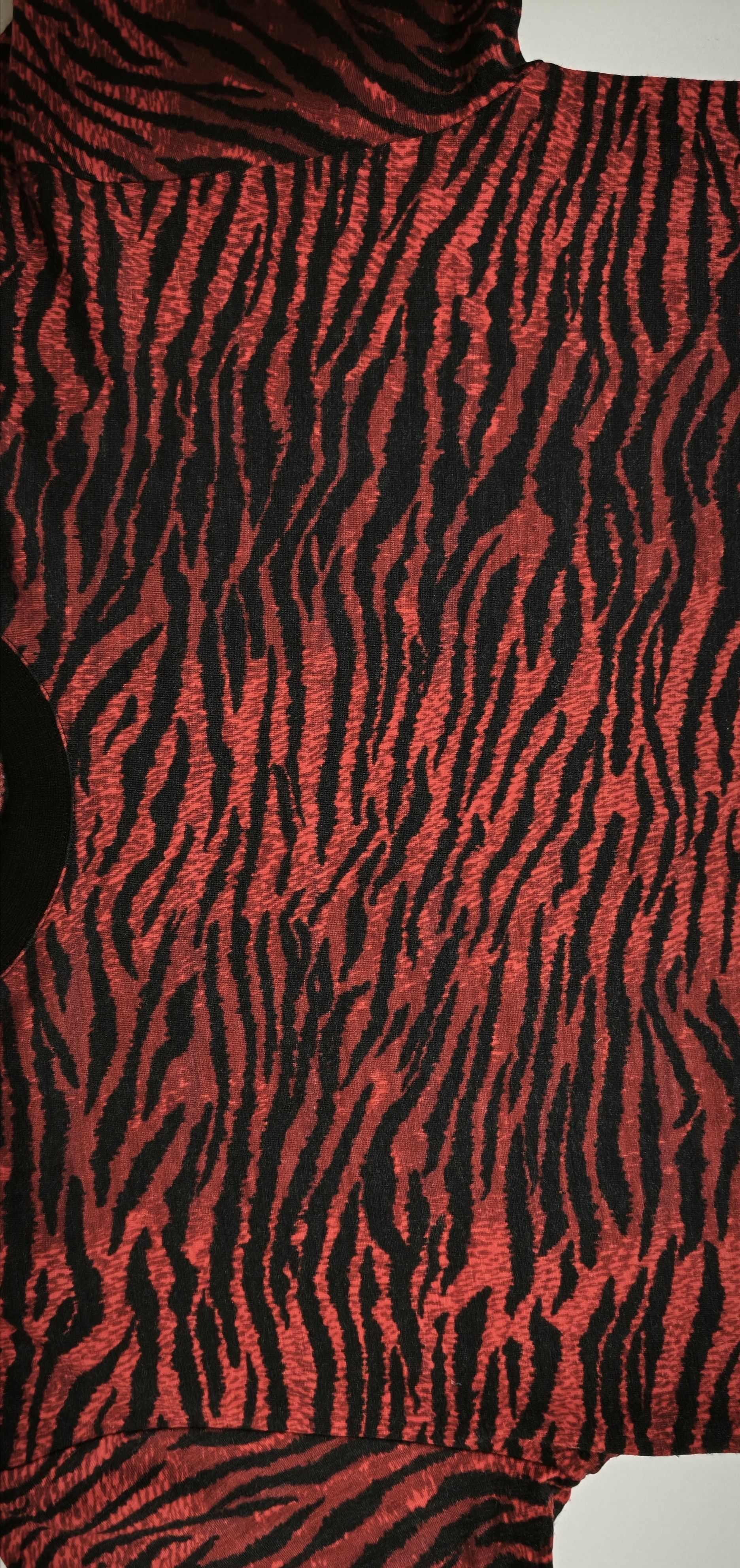 Kenzo Red wool T-shirt with tiger print Size US M / EU 48-50 / 2 - 5 Thumbnail