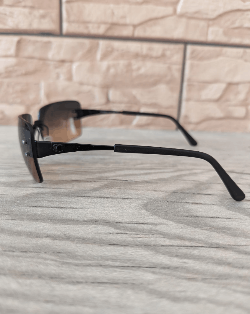 Chanel × Vintage CHANEL Sunglasses 4006 Rimless Rhinestone 4017 Vintage Size ONE SIZE - 4 Thumbnail