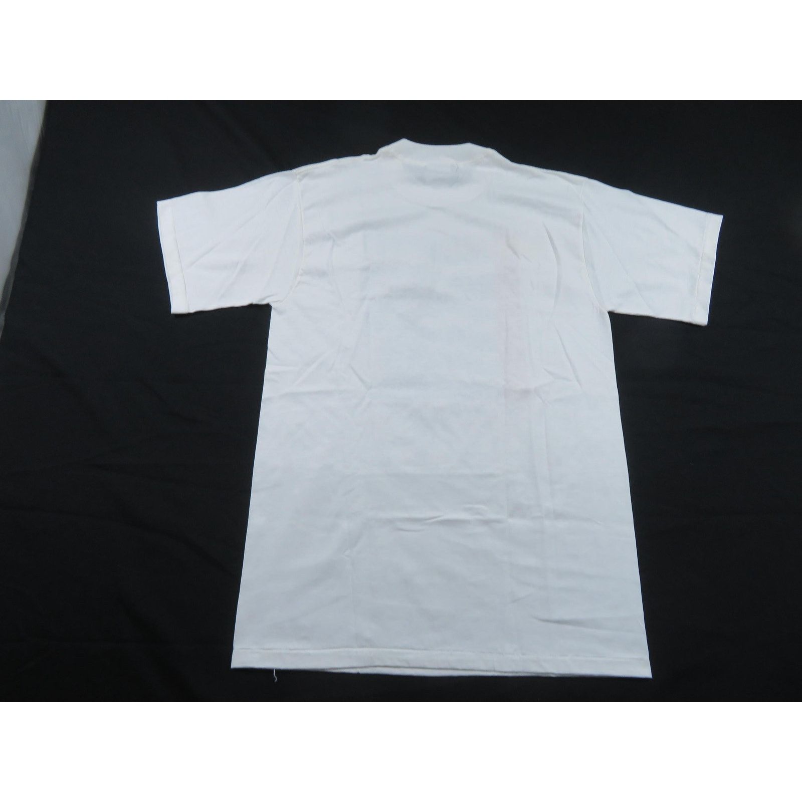 Other Desert Devil Classic Olympics Ring White T-shirt Sz L 1992 Size US L / EU 52-54 / 3 - 3 Thumbnail