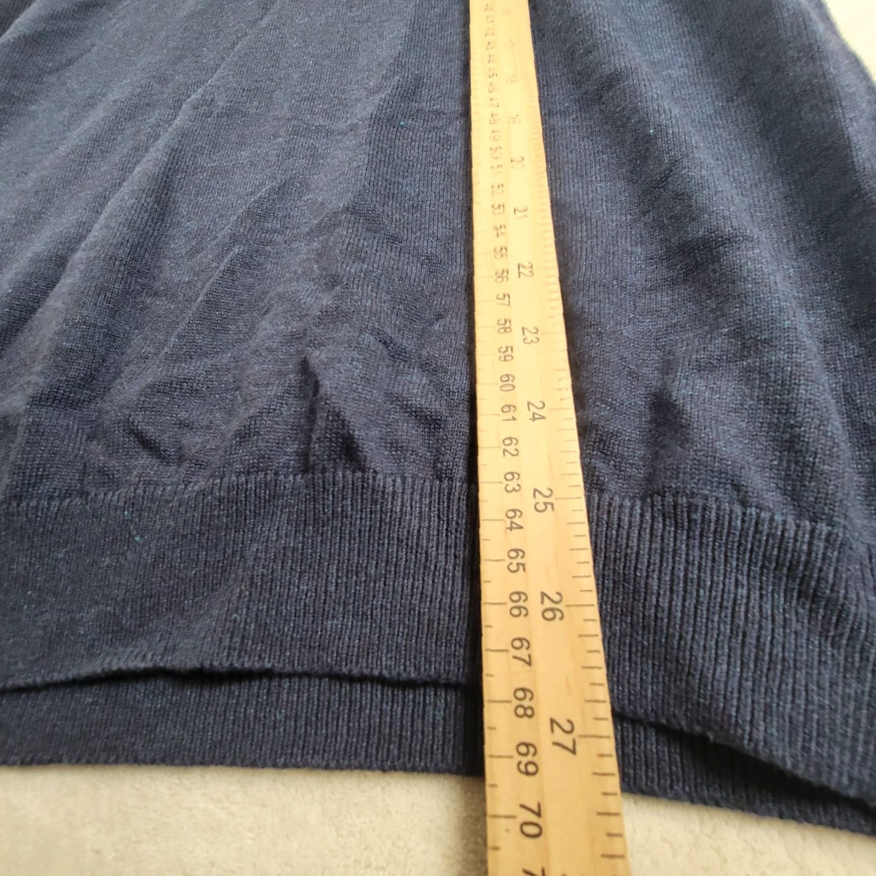 Van Heusen Van Heusen Men’s Sweater Vest M Blue Gray V-Neck Knit Cotton Blend Comfortable Classic Casual Travel Golf Walking Hiking Size US M / EU 48-50 / 2 - 4 Thumbnail